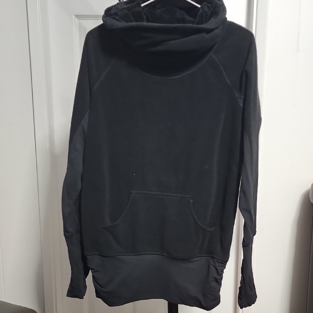 #138 Lululemon Size 4 Black Cowl Neck Sweater Long Sleeve